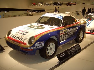 Porsche_959_Coupe_Paris-Dakar_1985_frontleft_2009-03-14_A
